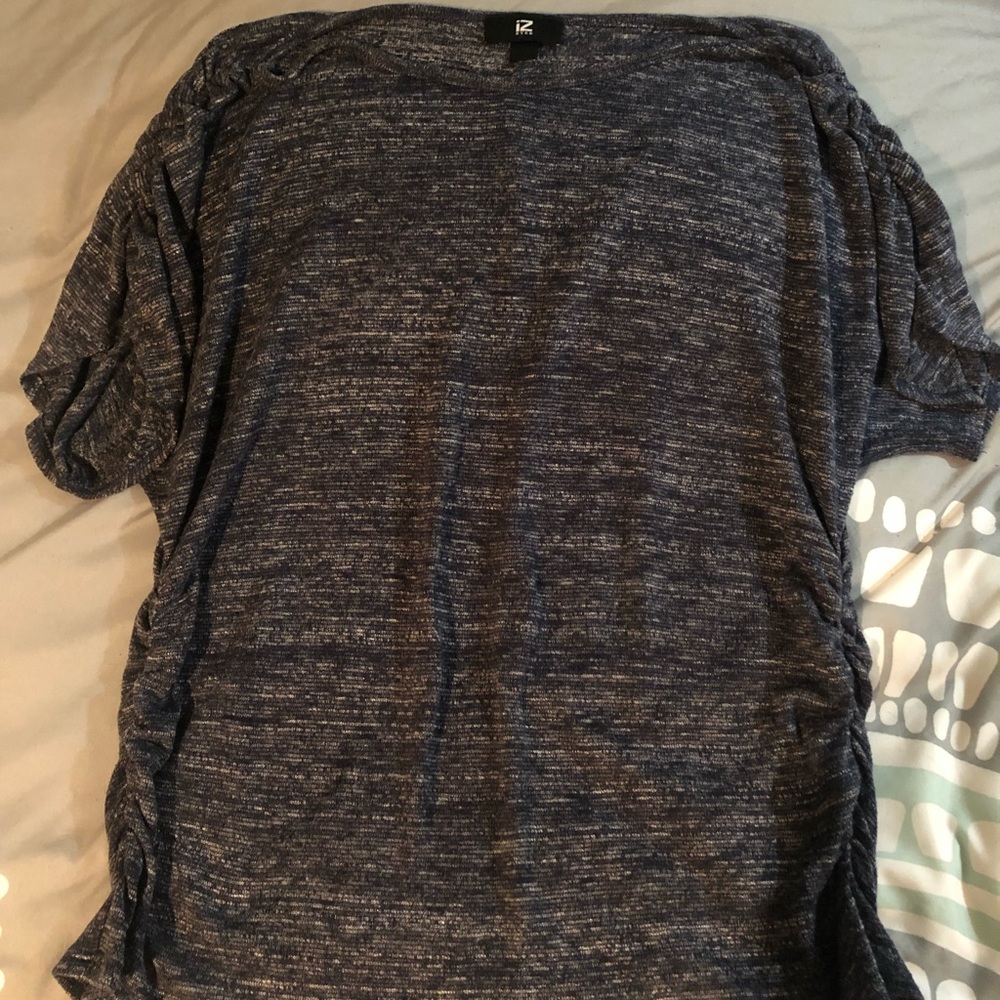 Like New Heathered Blue Gray Ruched Top
